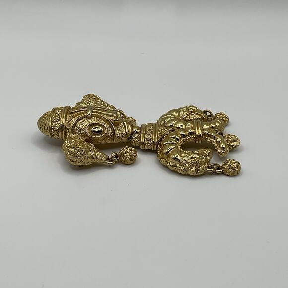 Vintage Monet Statement Brooch Etruscan Revival Style Gold Tone 3” Aztec - Picture 5 of 9